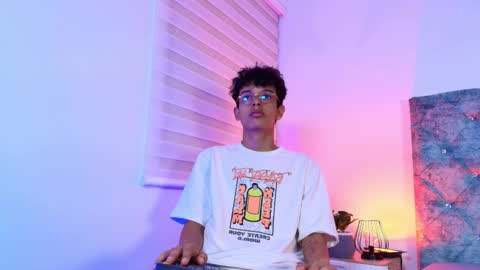 M A X F R O S T   online show from 01-10-26, 07:15