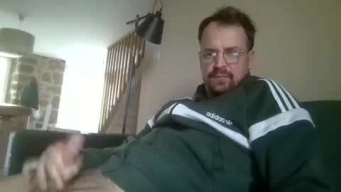 maxhorn591 online show from 11-19-25, 01:22