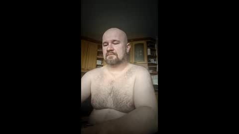 Snapshot of maxhunter chatting on 05-28-26, 06:38 maxhunter online show from 05-28-26, 06:38
