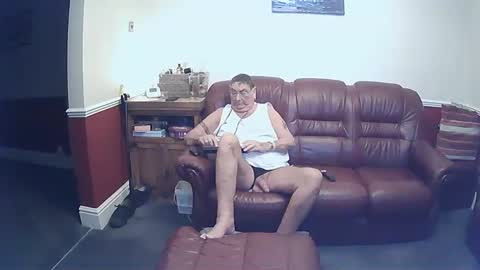 MAX online show from 01-14-25, 09:41