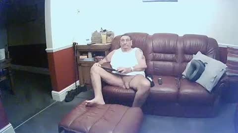 MAX online show from 01-17-25, 12:20