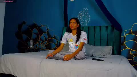 Snapshot of maxi_max0 chatting on 07-01-26, 07:35 Maxi Max online show from 07-01-26, 07:35
