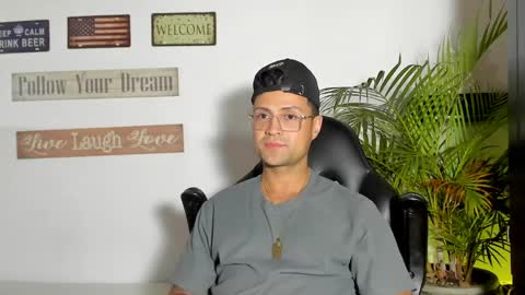 MAXI      online show from 04-23-26, 05:41