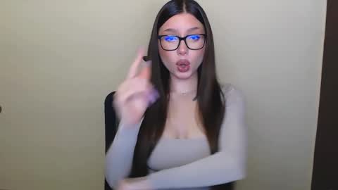 Snapshot of maxi_sweetheart chatting on 12-05-24, 12:11 Joanna online show from 12-05-24, 12:11