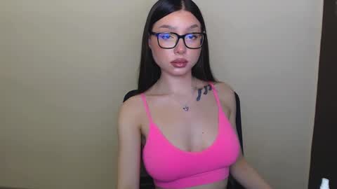 Snapshot of maxi_sweetheart chatting on 12-08-24, 11:03 Joanna online show from 12-08-24, 11:03