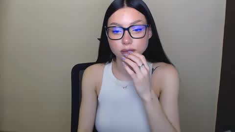 Snapshot of maxi_sweetheart chatting on 12-26-24, 12:16 Joanna online show from 12-26-24, 12:16