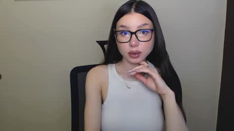 Snapshot of maxi_sweetheart chatting on 01-13-25, 10:14 Joanna online show from 01-13-25, 10:14