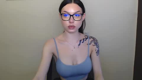 Snapshot of maxi_sweetheart chatting on 02-13-25, 09:20 Joanna online show from 02-13-25, 09:20