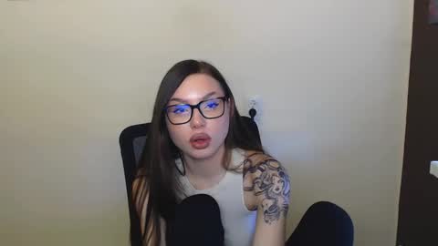 Snapshot of maxi_sweetheart chatting on 02-23-25, 08:28 Joanna online show from 02-23-25, 08:28