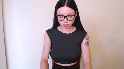 Snapshot of maxi_sweetheart chatting on 09-24-25, 11:13 Joanna online show from 09-24-25, 11:13