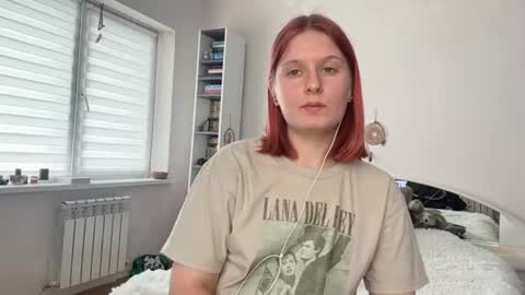 Snapshot of maxietoaston chatting on 06-19-26, 02:43 maxietoaston online show from 06-19-26, 02:43