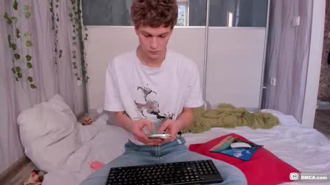 maxim burn online show from 02-21-26, 01:23