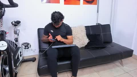 Maximo online show from 11-26-25, 03:07