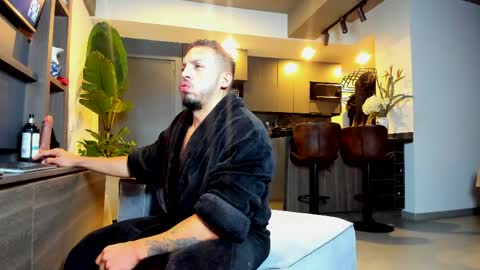 maximo_and_marcelo online show from 03-30-26, 02:12