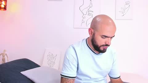 M A X I M O online show from 10-19-25, 11:49