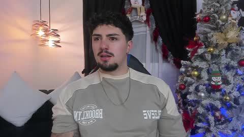 Snapshot of maximo_rodriguez chatting on 12-11-24, 06:58 Maximo online show from 12-11-24, 06:58