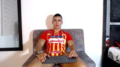 Maximo Sebastian online show from 07-15-26, 05:02