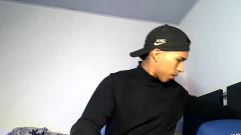 Maximo Aron Vega online show from 03-10-25, 07:21