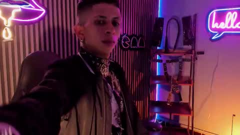 MAXIMO online show from 03-17-26, 04:50