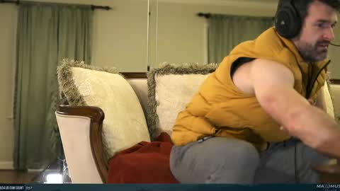 Snapshot of maximus_787 chatting on 02-20-25, 12:08 Maximus7871 online show from 02-20-25, 12:08