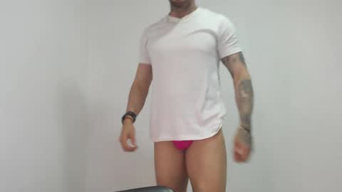 Independent Model online show from 05-04-26, 04:41
