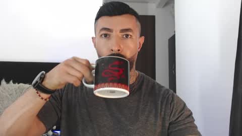 Independent Model online show from 05-18-26, 01:02
