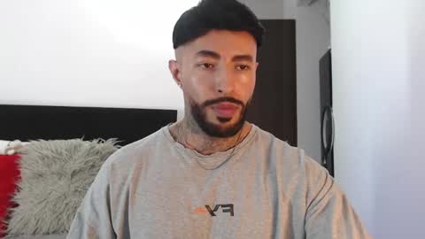 Independent Model online show from 05-31-26, 03:04