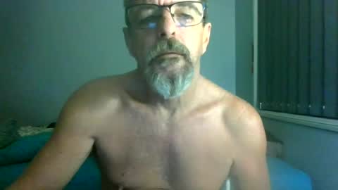 Snapshot of maximus_oreally chatting on 06-15-26, 11:18 Max online show from 06-15-26, 11:18