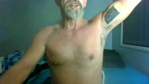 Snapshot of maximus_oreally chatting on 06-24-26, 02:38 Max online show from 06-24-26, 02:38
