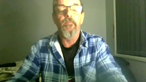 Snapshot of maximus_oreally chatting on 06-25-26, 05:12 Max online show from 06-25-26, 05:12