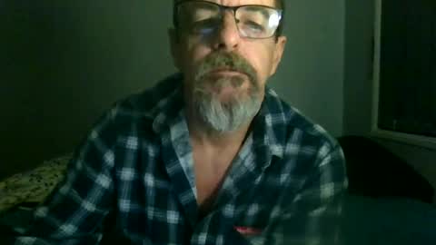 Snapshot of maximus_oreally chatting on 06-30-26, 02:45 Max online show from 06-30-26, 02:45