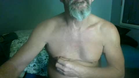 Snapshot of maximus_oreally chatting on 07-06-26, 12:02 Max online show from 07-06-26, 12:02