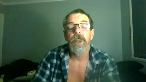 Snapshot of maximus_oreally chatting on 07-09-26, 04:16 Max online show from 07-09-26, 04:16