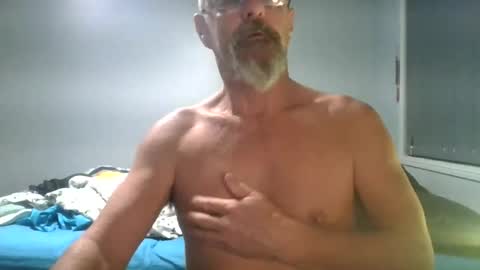 Snapshot of maximus_oreally chatting on 07-20-26, 01:09 Max online show from 07-20-26, 01:09