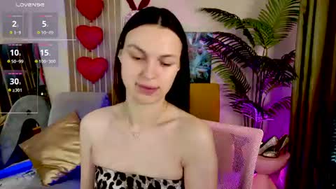 Snapshot of maxincarroll chatting on 06-16-26, 09:12 MaxinCarroll online show from 06-16-26, 09:12