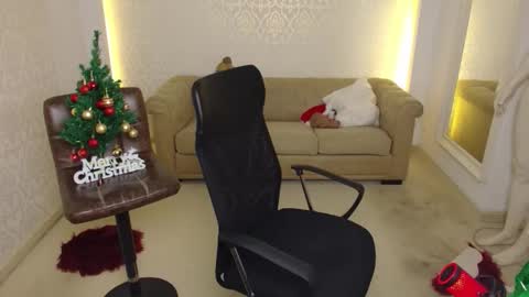 MaxKaiden online show from 12-14-25, 05:24