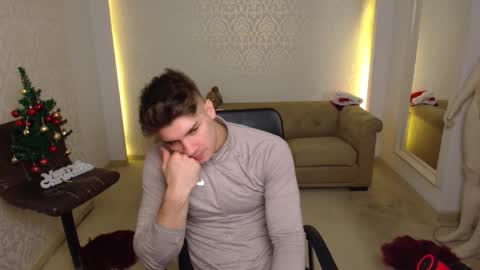 MaxKaiden online show from 12-17-25, 05:57