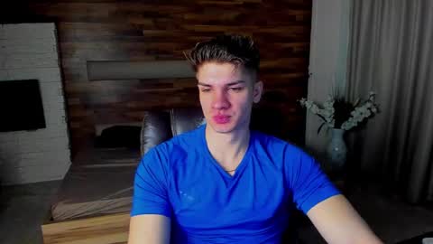 MaxKaiden online show from 03-18-26, 05:21