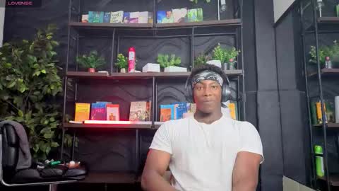 Maxmuscle10 online show from 01-19-26, 06:17