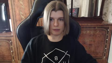 Snapshot of maxplay18 chatting on 12-03-24, 05:45 Max online show from 12-03-24, 05:45