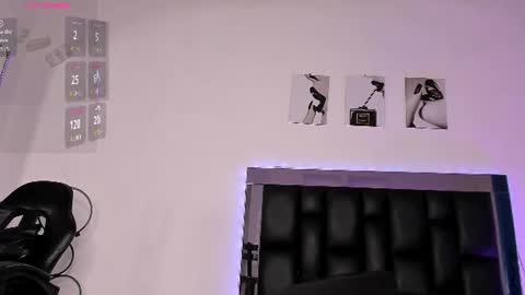 maxpower003 online show from 07-10-26, 01:43