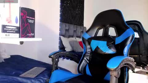 maxpower003 online show from 07-19-26, 12:58