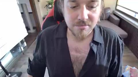 Max online show from 02-25-26, 10:19