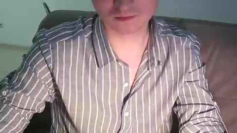 Snapshot of maxrelax90 chatting on 01-11-25, 09:04 maxrelax90 online show from 01-11-25, 09:04