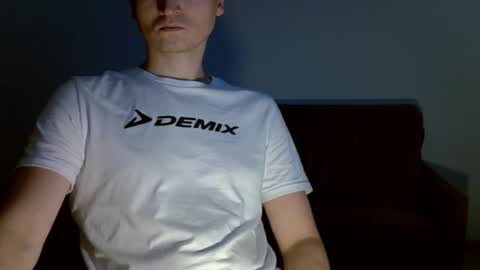 Snapshot of maxrelax90 chatting on 12-15-25, 04:22 maxrelax90 online show from 12-15-25, 04:22