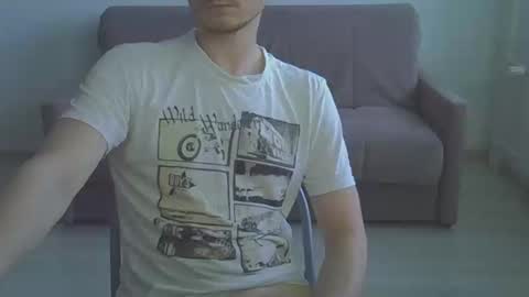 Snapshot of maxrelax90 chatting on 02-22-26, 02:48 maxrelax90 online show from 02-22-26, 02:48