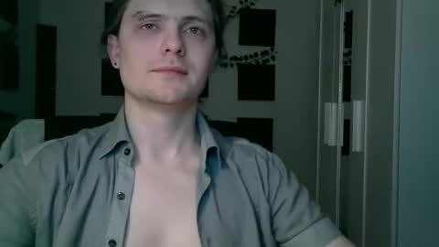 Snapshot of maxs_93 chatting on 01-05-26, 05:27 maxs_93 online show from 01-05-26, 05:27