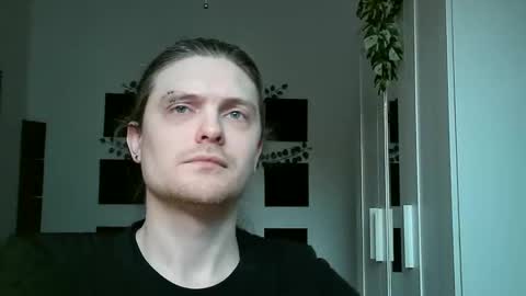Snapshot of maxs_93 chatting on 02-08-26, 01:25 maxs_93 online show from 02-08-26, 01:25