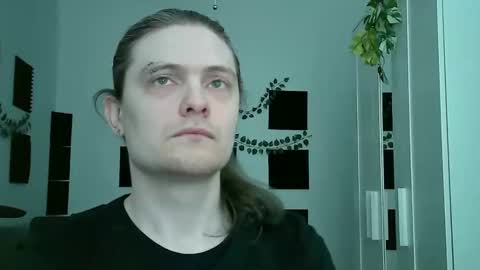 Snapshot of maxs_93 chatting on 03-13-26, 10:44 maxs_93 online show from 03-13-26, 10:44