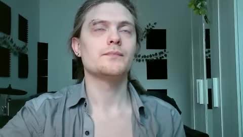 Snapshot of maxs_93 chatting on 03-29-26, 12:49 maxs_93 online show from 03-29-26, 12:49